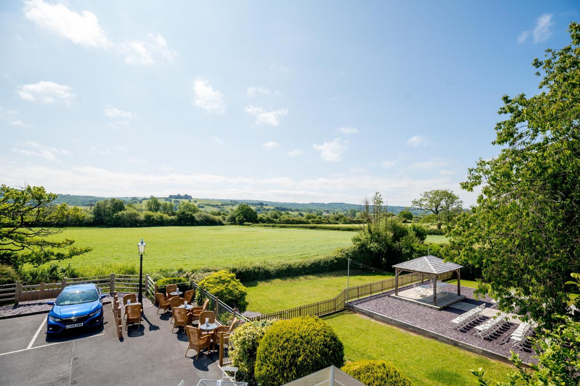 The Plough Inn Llandeilo Εξωτερικό φωτογραφία