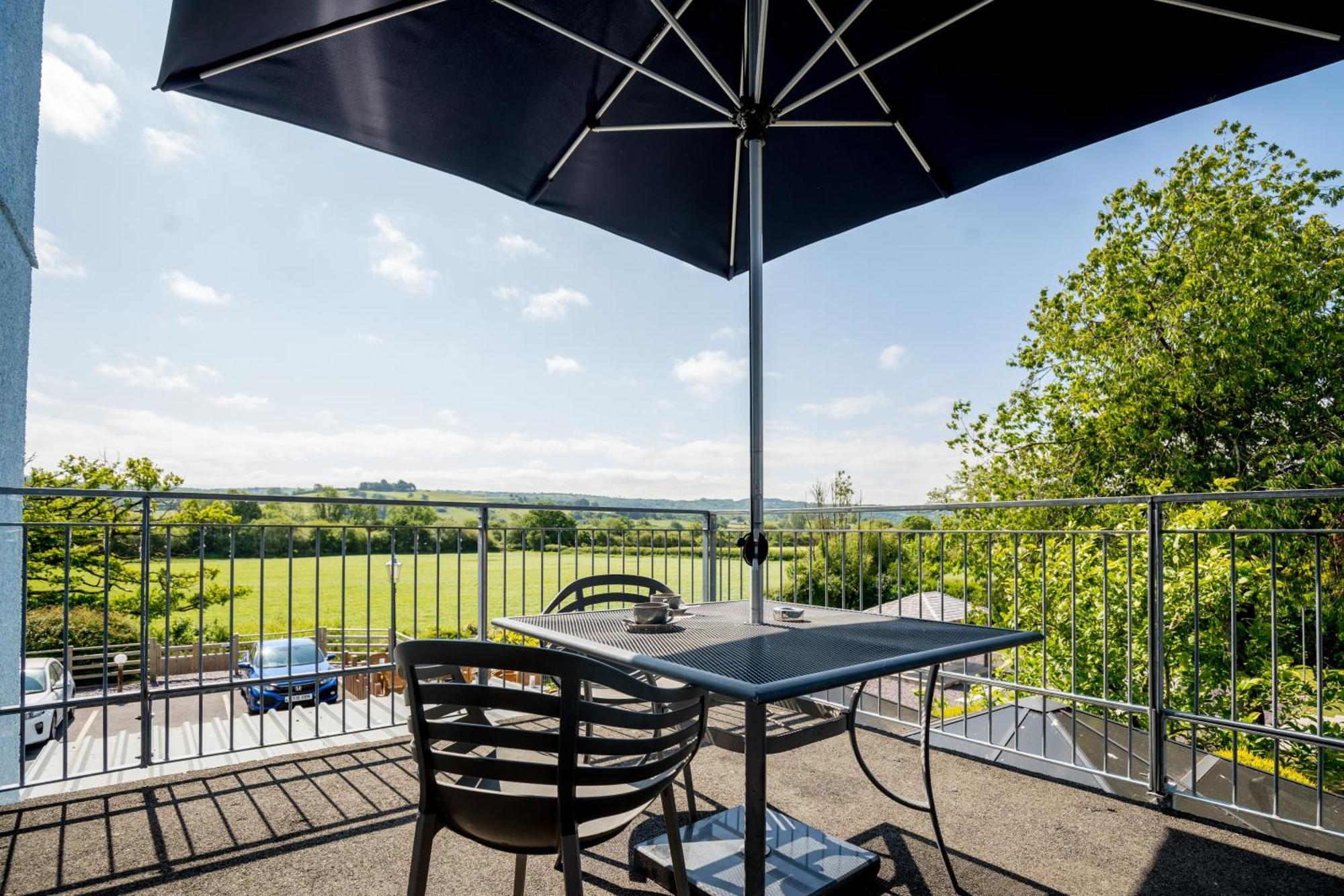 The Plough Inn Llandeilo Εξωτερικό φωτογραφία